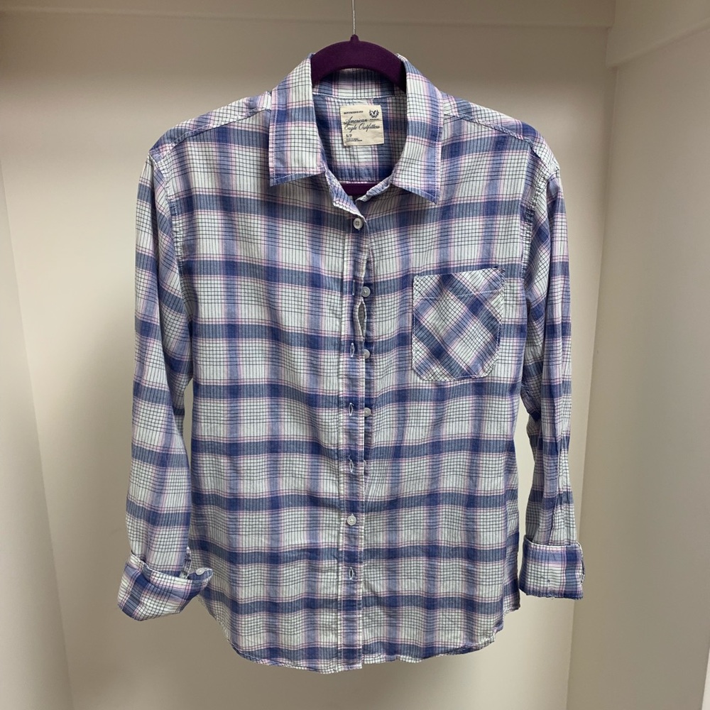 Plaid AMERICAN EAGLE button-up shirt!